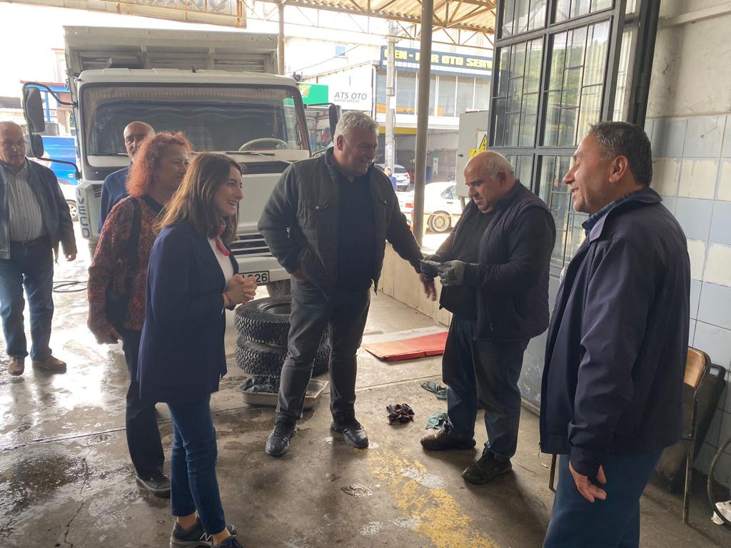 Aysu Bankoğlu, Kalabalık Parti Örgütü ile Oto Sanayi’deydi
