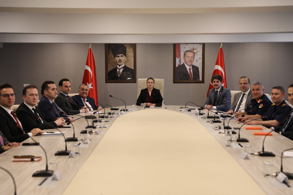 Vali Dr. Nurtaç Arslan Başkanlığında Seçim Güvenliği Değerlendirme Toplantısı