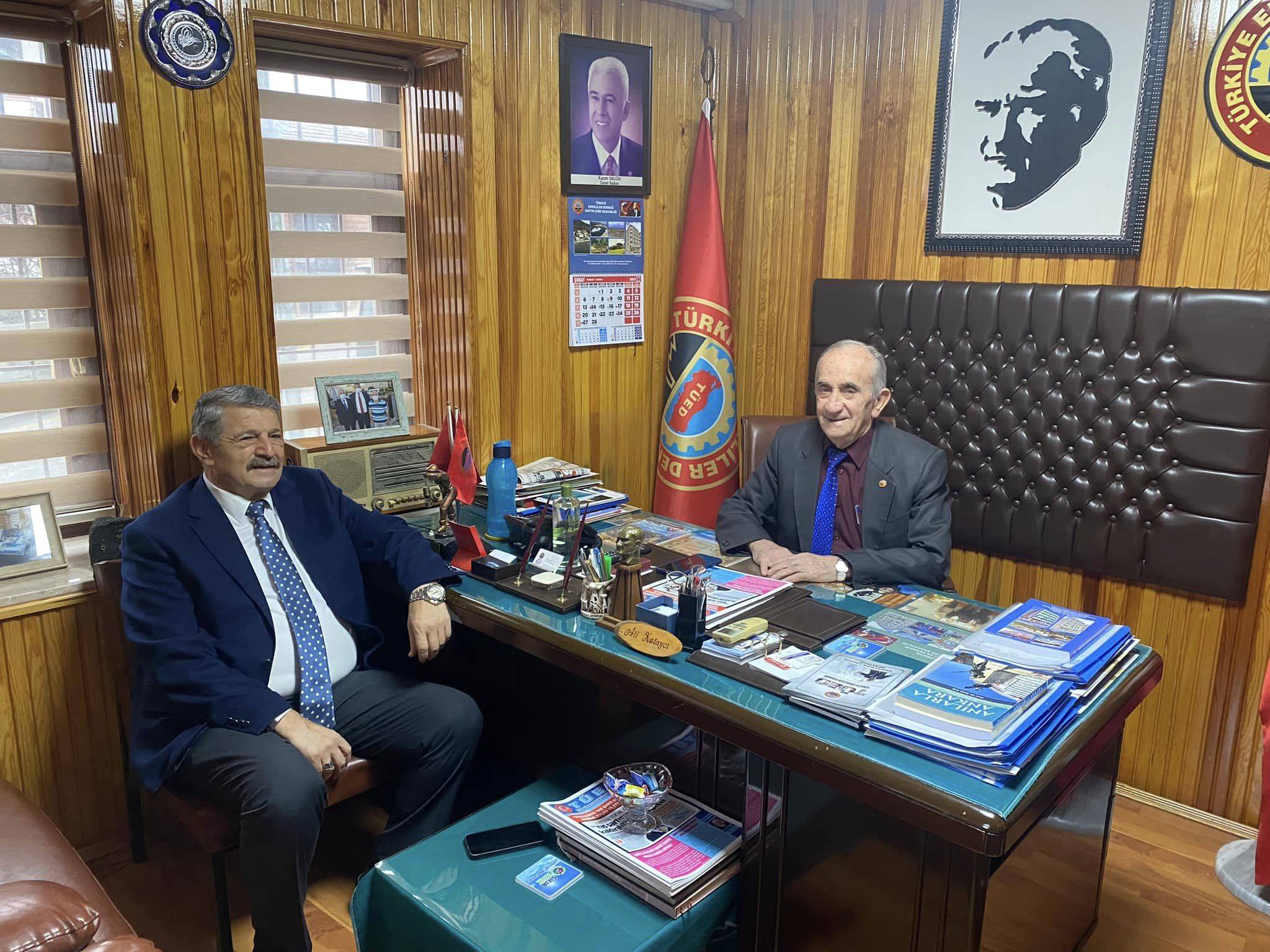 Akın, Türkiye Emekliler Derneği Bartın Şube Başkanı Ali Kalaycı’yı Ziyaret Etti.